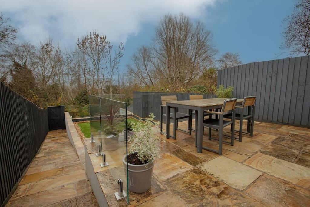 82 Van Road Caerphilly Exterior foto